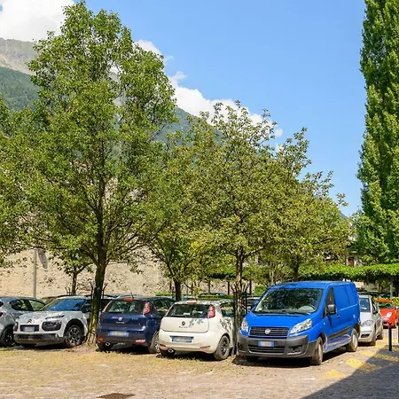 Old Town Apartment Tirano